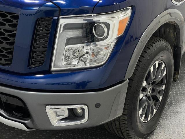 Photo of 2017 Deep Blue Pearl Nissan Titan