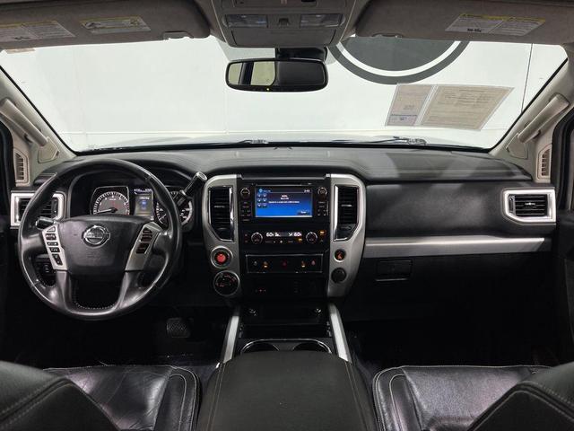 Photo of 2017 Deep Blue Pearl Nissan Titan