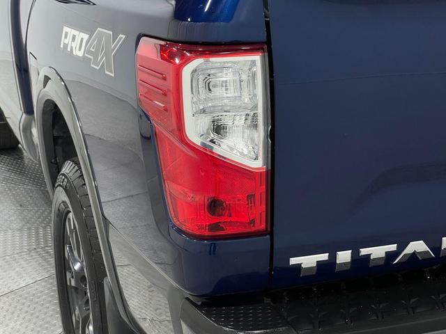 Photo of 2017 Deep Blue Pearl Nissan Titan