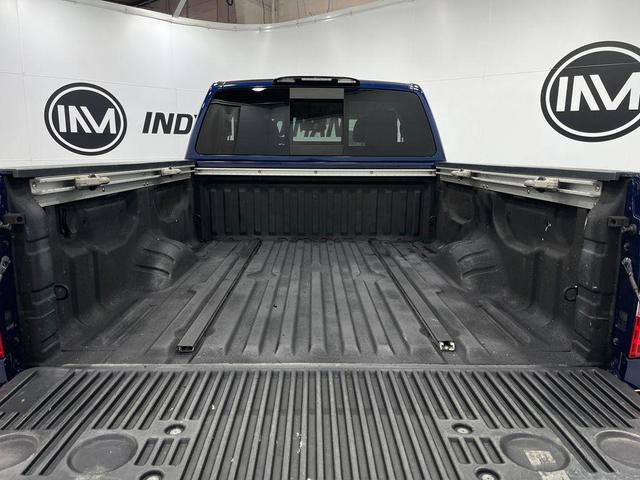 Photo of 2017 Deep Blue Pearl Nissan Titan