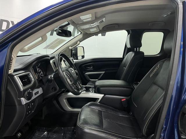 Photo of 2017 Deep Blue Pearl Nissan Titan