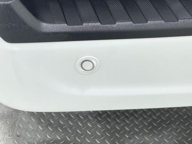 Photo of 2023 Oxford White Ford F-150