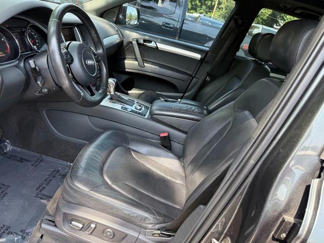Photo of 2013 Graphite Gray Metallic Audi Q7