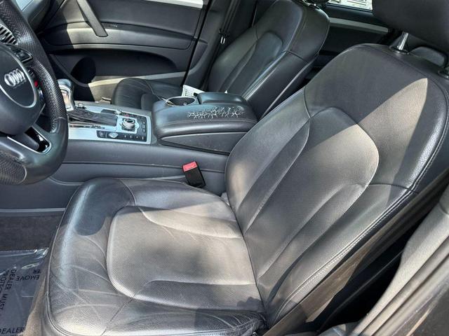 Photo of 2013 Graphite Gray Metallic Audi Q7