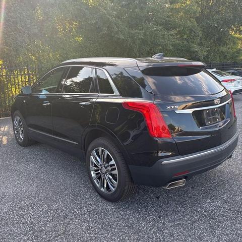 Photo of 2018 Stellar Black Metallic Cadillac XT5