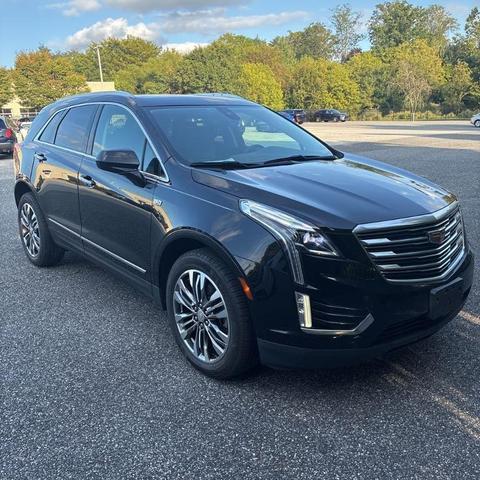 Photo of 2018 Stellar Black Metallic Cadillac XT5