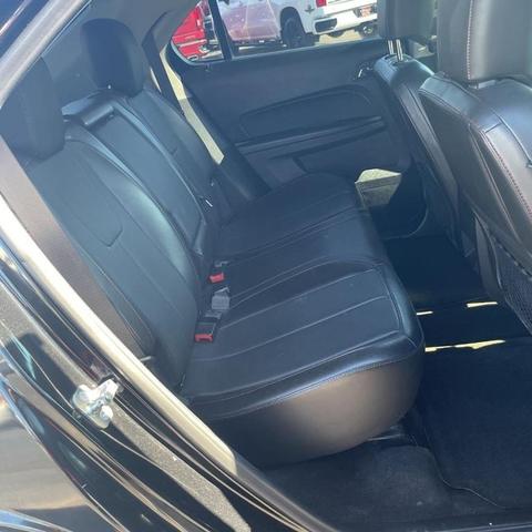 Photo of 2017 Mosaic Black Metallic Chevrolet Equinox