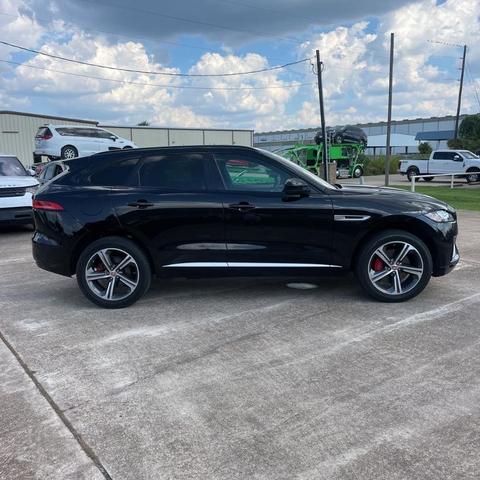 Photo of 2018 Narvik Black Jaguar F-PACE