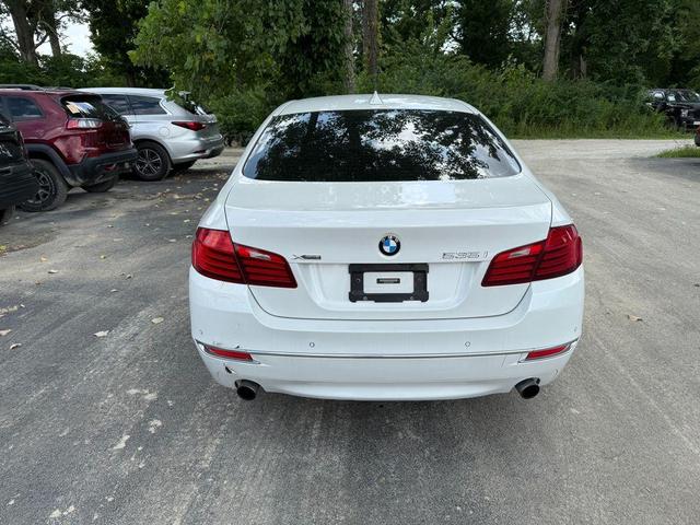 Photo of 2014 Mineral White Metallic BMW 535