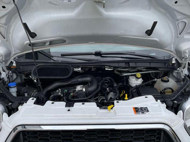 Photo of 2022 Oxford White Ford Transit-350