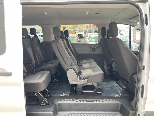 Photo of 2022 Oxford White Ford Transit-350