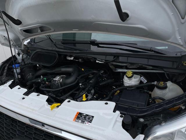 Photo of 2022 Oxford White Ford Transit-350