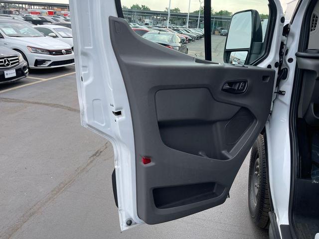 Photo of 2022 Oxford White Ford Transit-350