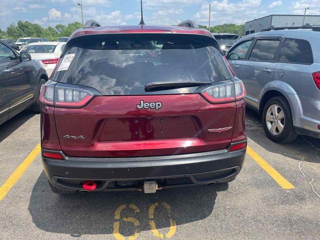 Photo of 2021 Velvet Red Pearlcoat Jeep Cherokee