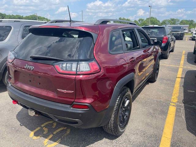 Photo of 2021 Velvet Red Pearlcoat Jeep Cherokee
