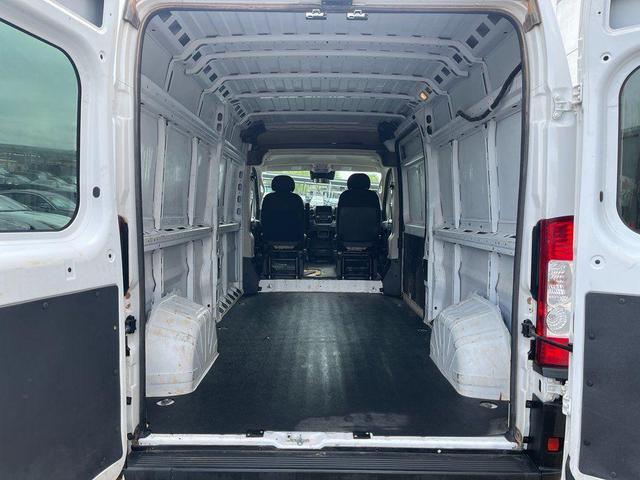Photo of 2022 Bright White Clearcoat RAM ProMaster 2500