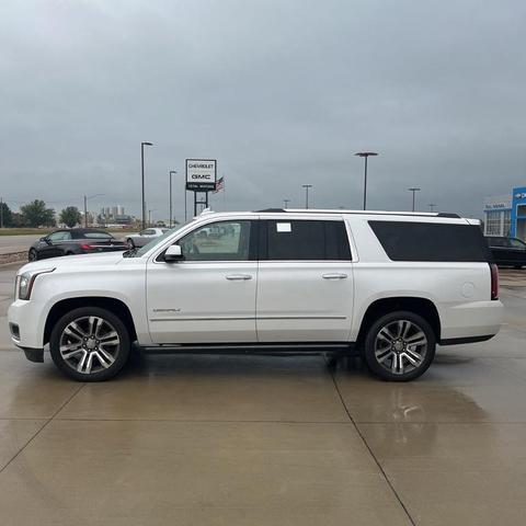 Photo of 2018 White Frost Tri-Coat GMC Yukon XL