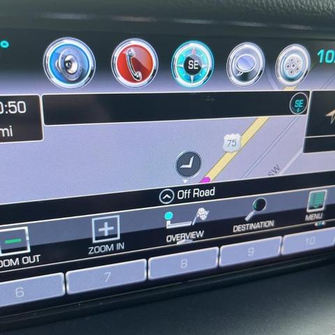 Photo of 2018 White Frost Tri-Coat GMC Yukon XL
