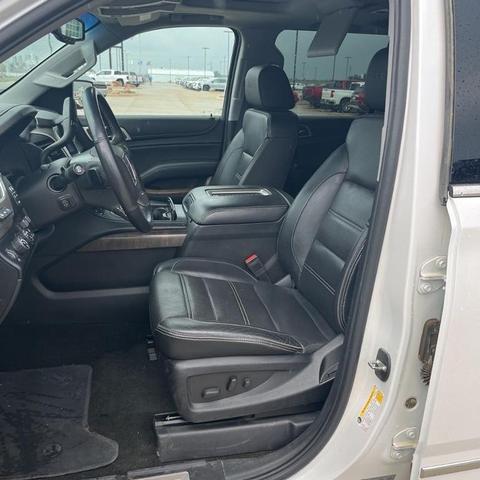 Photo of 2018 White Frost Tri-Coat GMC Yukon XL