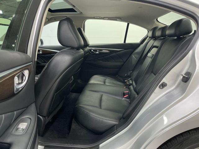 Photo of 2019 Liquid Platinum INFINITI Q50