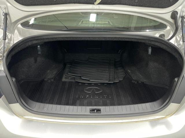 Photo of 2019 Liquid Platinum INFINITI Q50