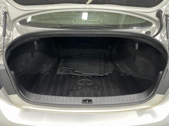 Photo of 2019 Liquid Platinum INFINITI Q50