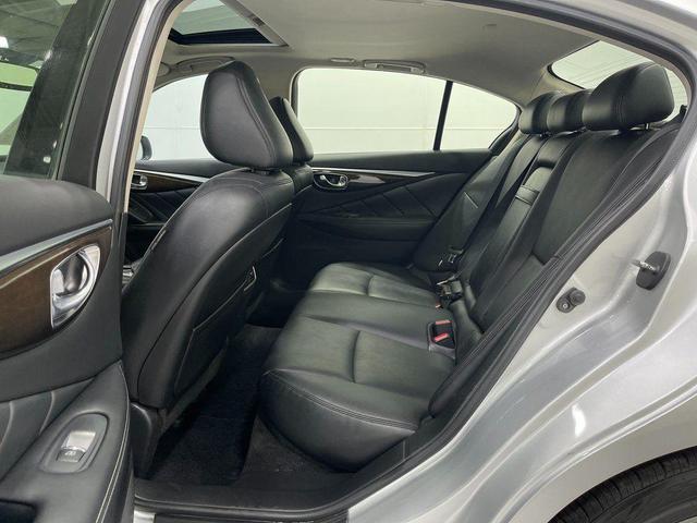 Photo of 2019 Liquid Platinum INFINITI Q50