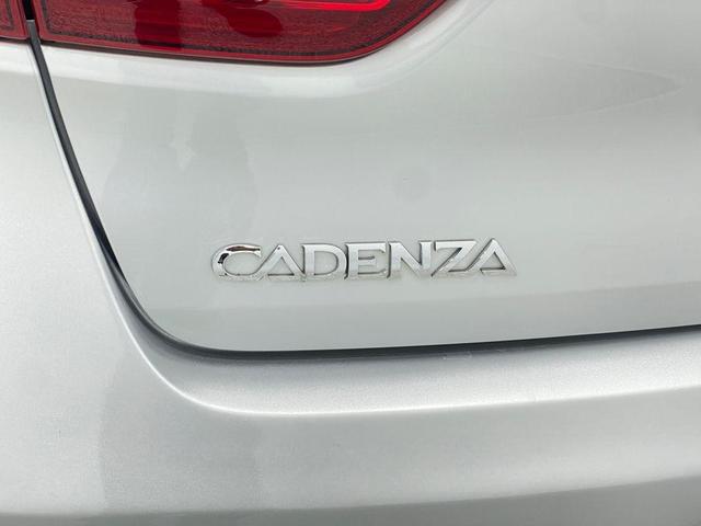 Photo of 2018 Silky Silver Kia Cadenza