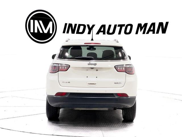 Photo of 2018 White Clearcoat Jeep Compass