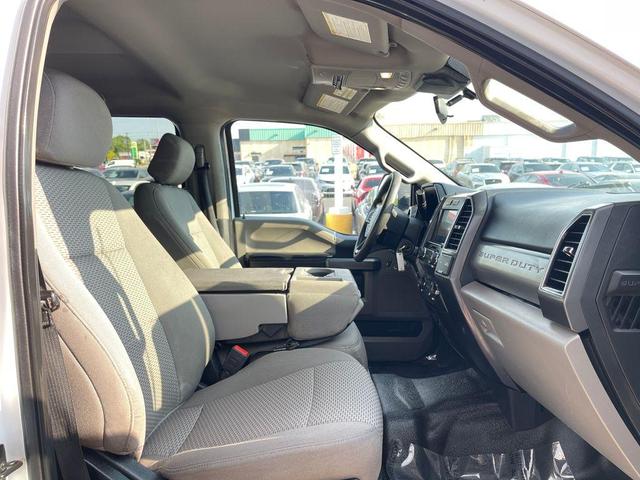 Photo of 2021 Oxford White Ford F-250