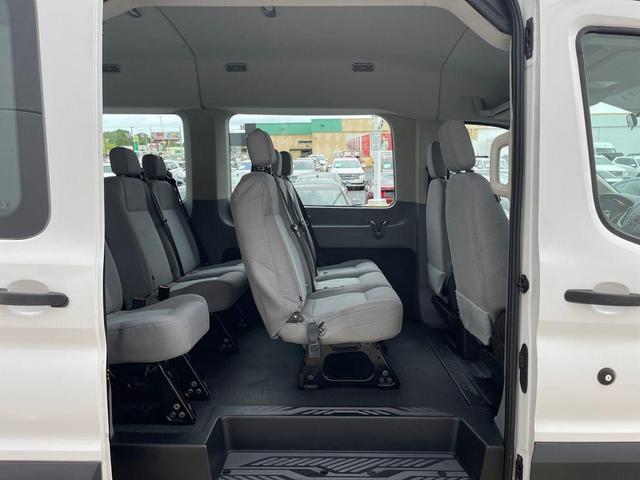 Photo of 2016 Oxford White Ford Transit-350