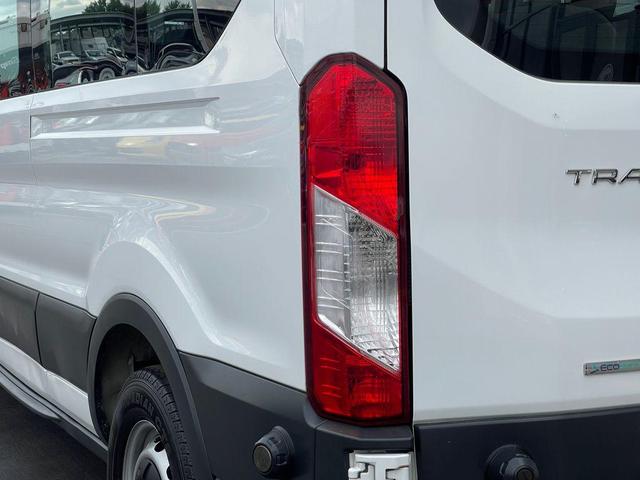 Photo of 2016 Oxford White Ford Transit-350