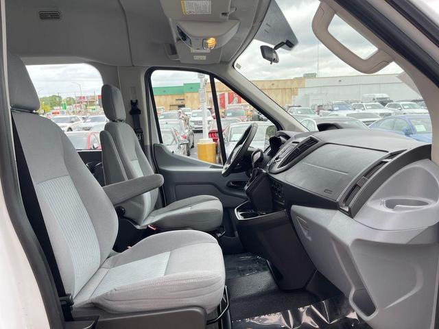 Photo of 2016 Oxford White Ford Transit-350