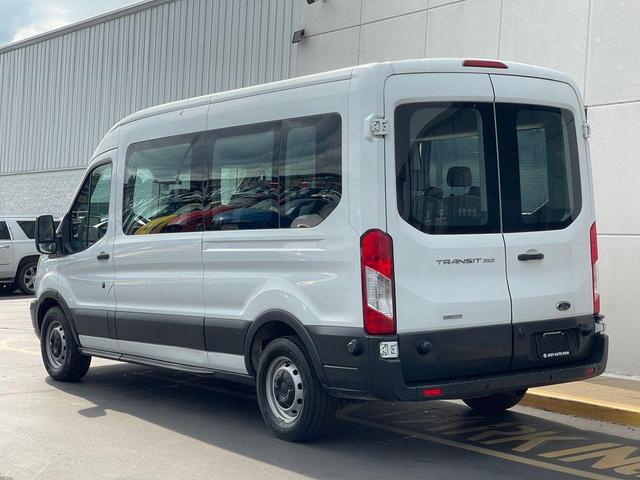 Photo of 2016 Oxford White Ford Transit-350