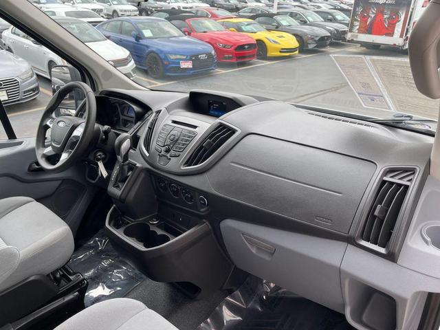 Photo of 2016 Oxford White Ford Transit-350