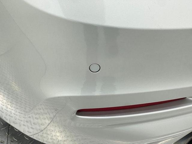 Photo of 2017 Glacier Silver Metallic BMW 320