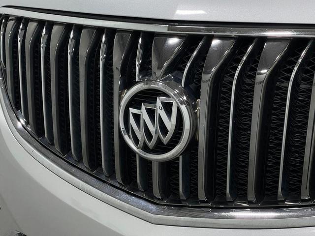 Photo of 2017 Quicksilver Metallic Buick Enclave