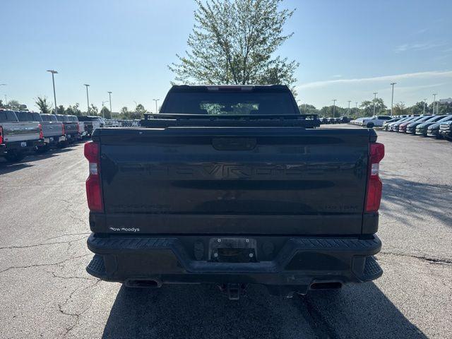 Photo of 2021 Black Chevrolet Silverado 1500