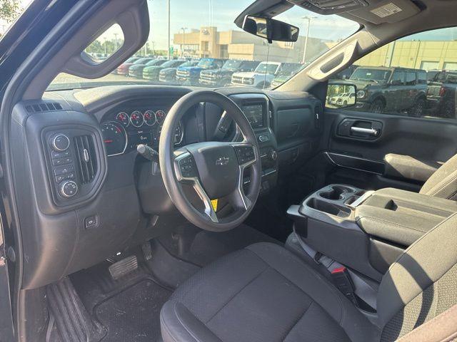 Photo of 2021 Black Chevrolet Silverado 1500
