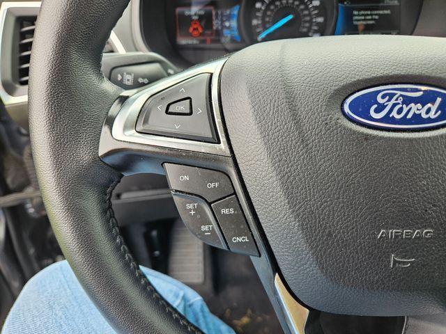 Photo of 2024 Carbonized Gray Metallic Ford Edge