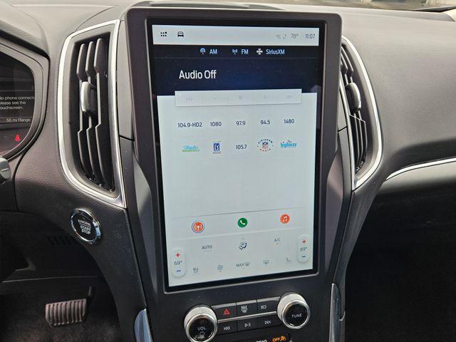 Photo of 2024 Carbonized Gray Metallic Ford Edge