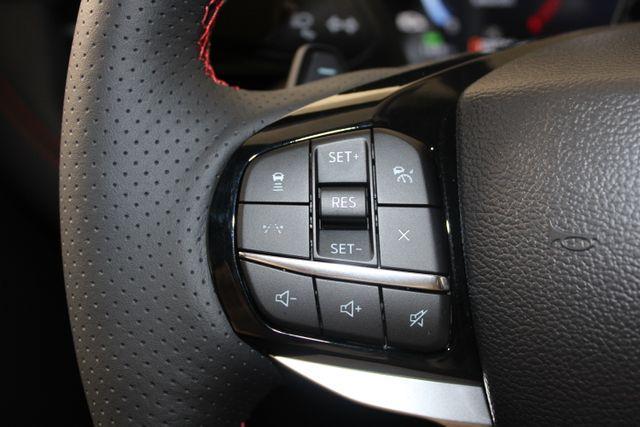Photo of 2025 Star White Ford Explorer