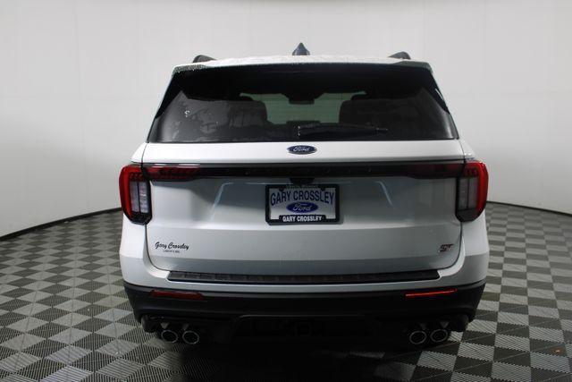 Photo of 2025 Star White Ford Explorer