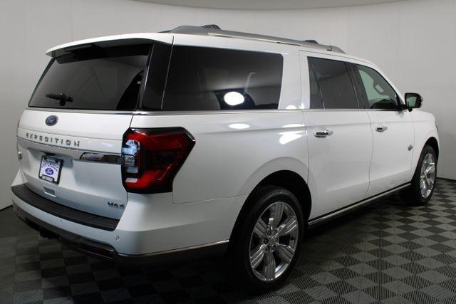 Photo of 2022 Star White Ford Expedition Max
