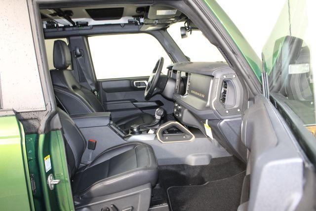 Photo of 2025 Eruption Green Metallic Ford Bronco