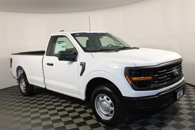 Photo of 2025 Oxford White Ford F-150