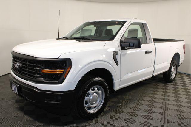 Photo of 2025 Oxford White Ford F-150