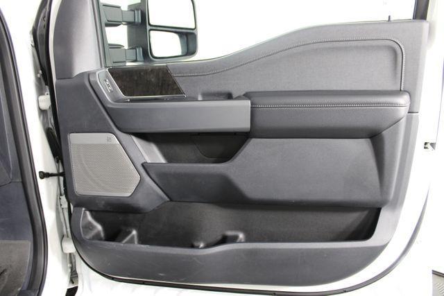 Photo of 2023 Star White Ford F-250