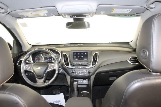 Photo of 2021 Mosaic Black Metallic Chevrolet Equinox