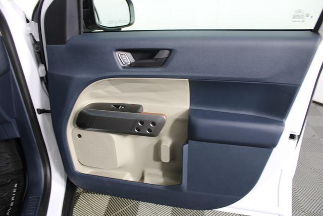 Photo of 2025 Oxford White Ford Maverick